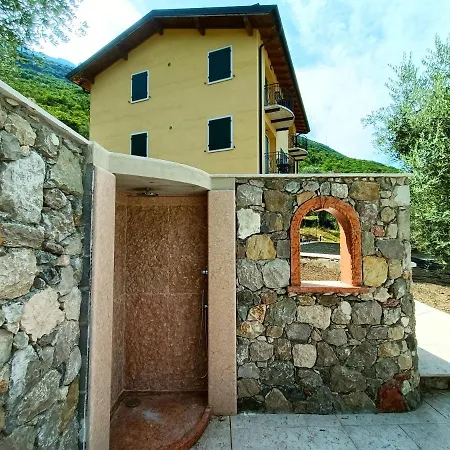 Domus Incantus 아파트 *